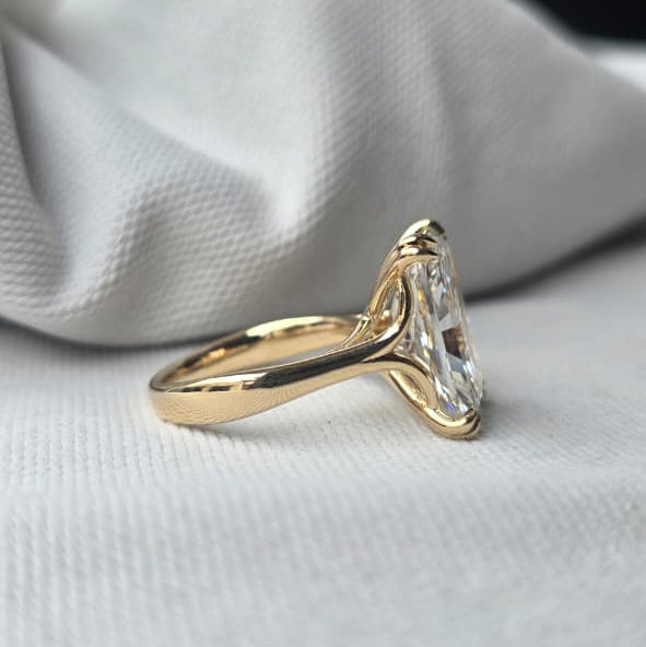 11.50 Ct Radiant Lab Grown Diamond 8 claw Prongs 14 Kt Yellow Gold Ring