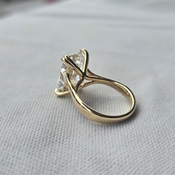 11.50 Ct Radiant Lab Grown Diamond 8 claw Prongs 14 Kt Yellow Gold Ring
