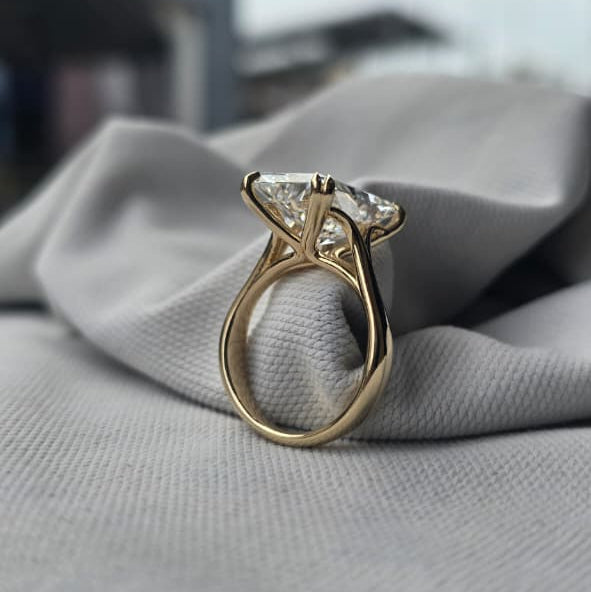11.50 Ct Radiant Lab Grown Diamond 8 claw Prongs 14 Kt Yellow Gold Ring