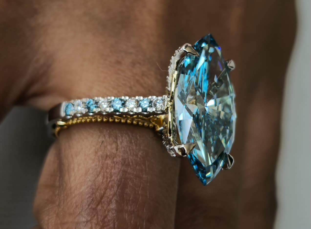 7.66ct Fancy Vivid Blue Brilliant Marquise 4Claw-Prongs Cathedral Multi-Color Stone White-Yellow 10kt Gold Ring