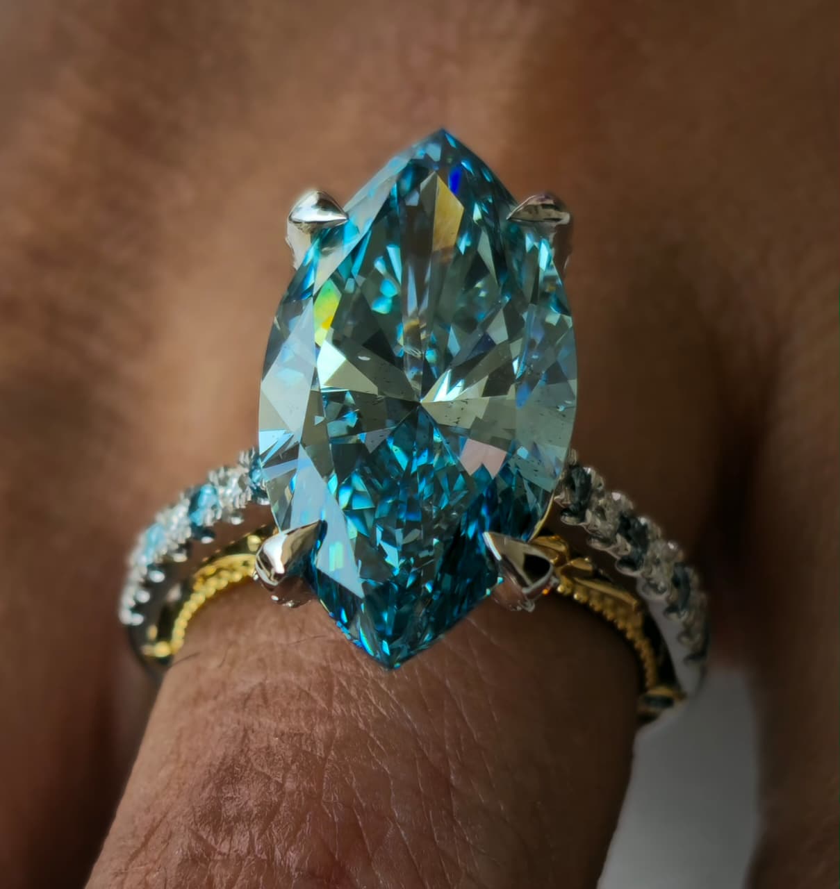 7.66ct Fancy Vivid Blue Brilliant Marquise 4Claw-Prongs Cathedral Multi-Color Stone White-Yellow 10kt Gold Ring