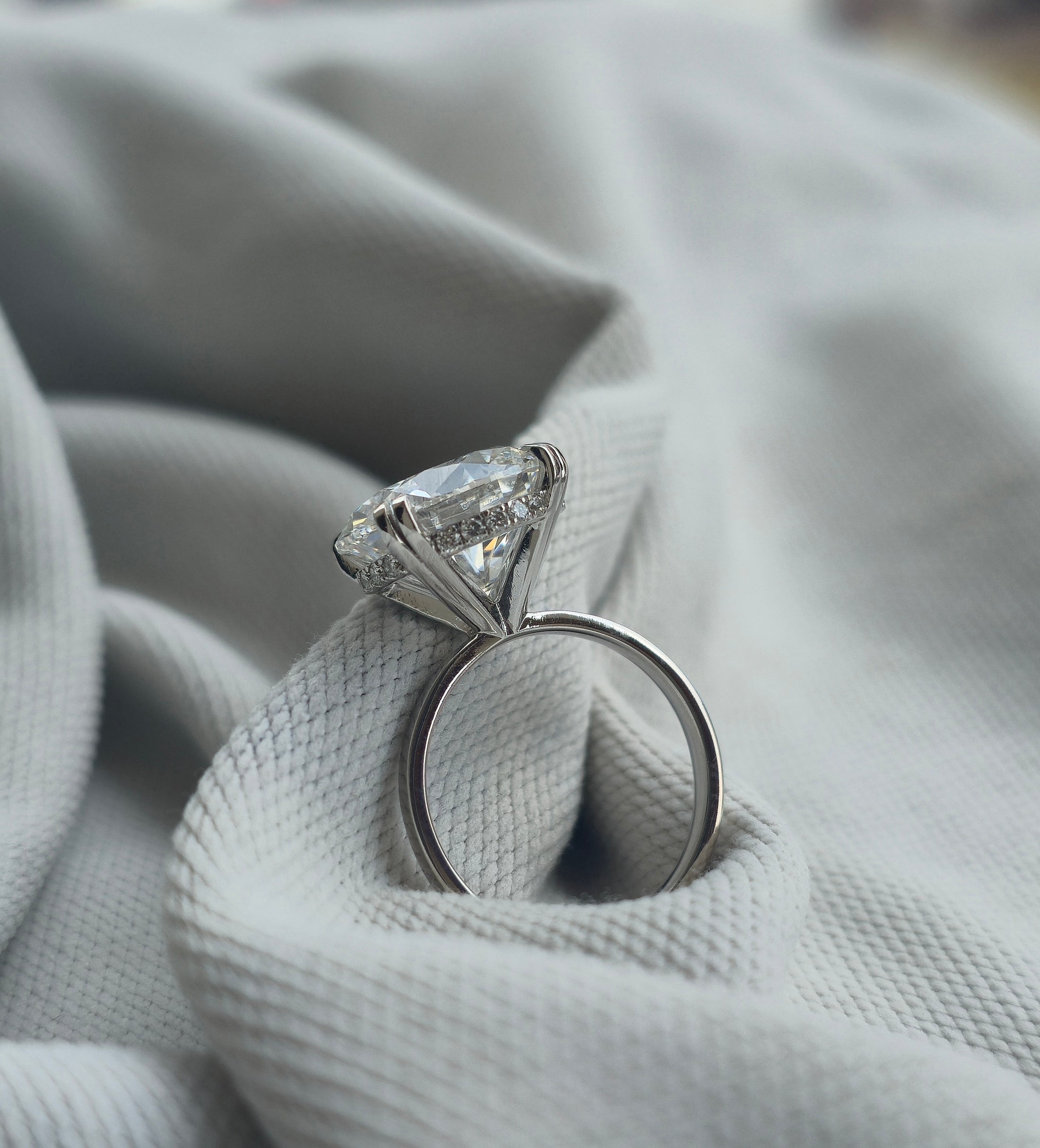 8.00ct Brilliant Round Lab Grown Stone 8 Prongs Crown With Hidden Halo 10kt White Gold Ring - image 1
