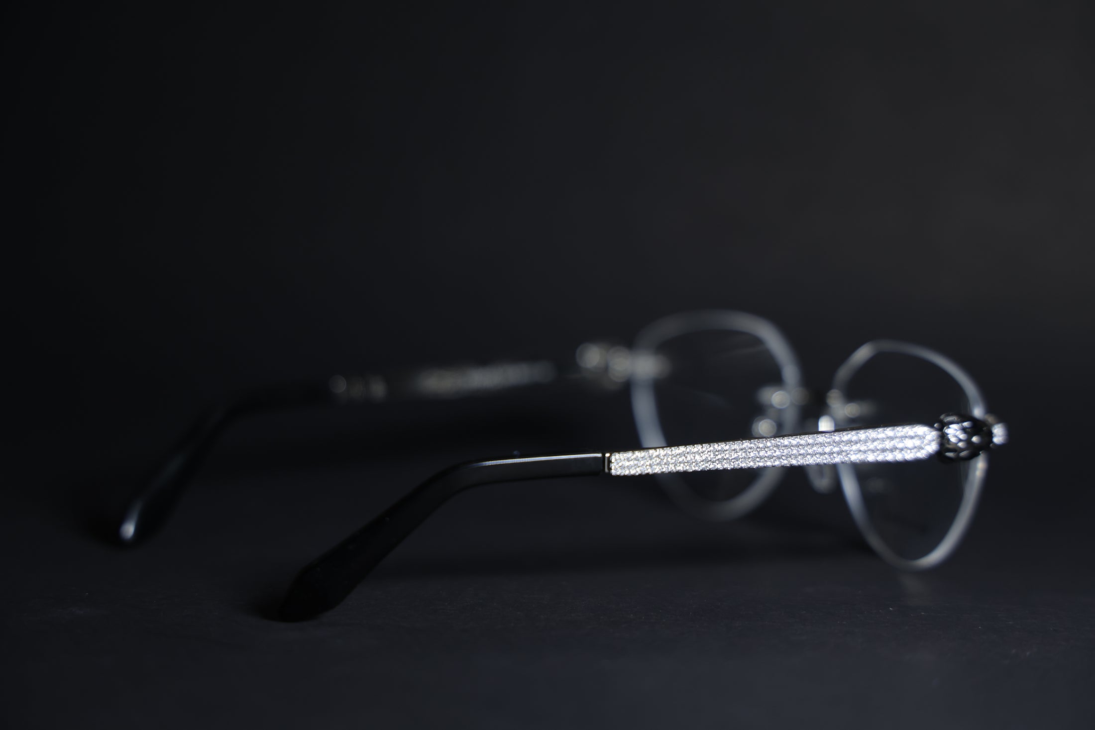 Lab-Grown Diamond Frame Goggles - image 5